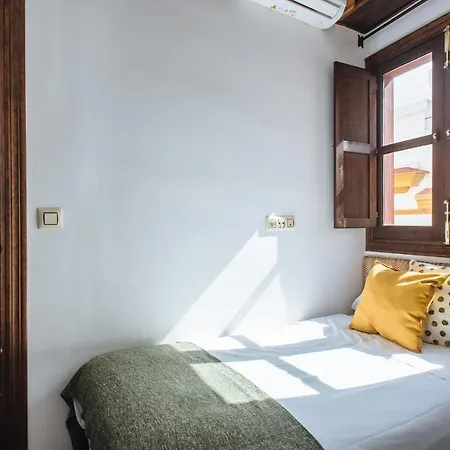Homeyseville-preciosa Casa Santa Cruz 7pers Parking Optional Appartamento Siviglia